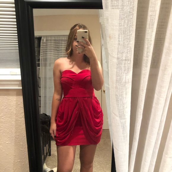 Red sparkling homecoming dress - Picture 2 of 4